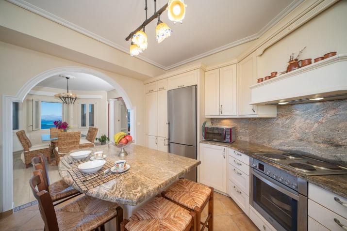 Private Villa Gelia, with panoramic 180 degrees sea view!