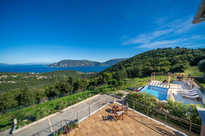 Private Villa Gelia, with panoramic 180 degrees sea view!