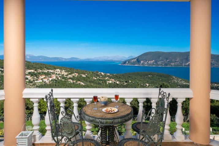 Private Villa Gelia, with panoramic 180 degrees sea view!