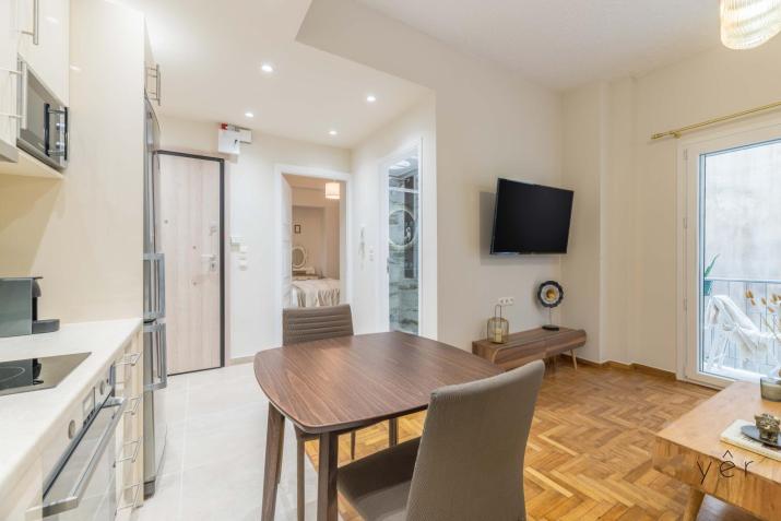 Elegance in Koukaki 5-Minute Away to Acropolis