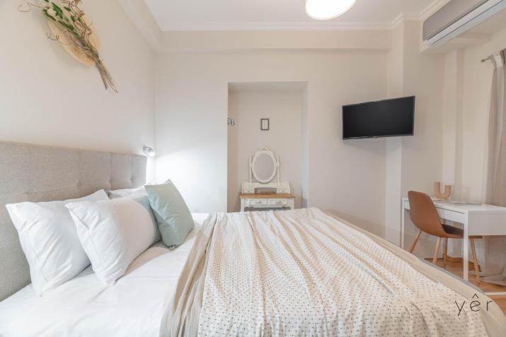 Elegance in Koukaki 5-Minute Away to Acropolis