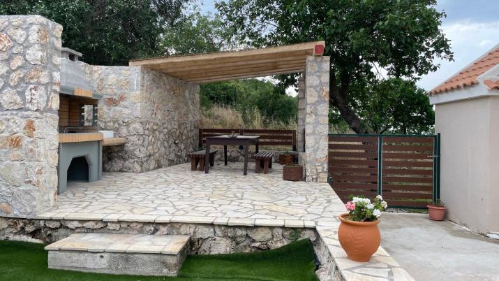 Koukoutsa House with Swimming Pool Corfu Sokraki