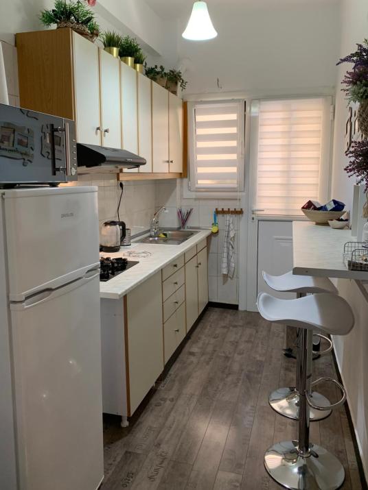 Cozy and Chic apartment in the Center, 5 min Subway