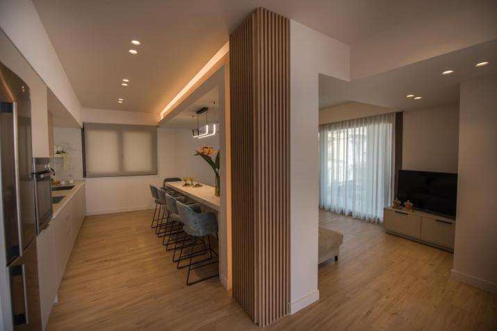 Arvacay Luxury Home