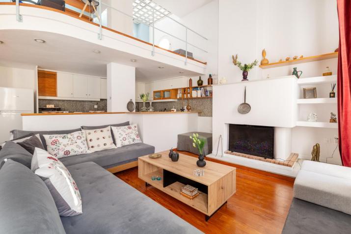 Athenian Getaway Villa in Plaka with Acropolis View by Athenian Homes