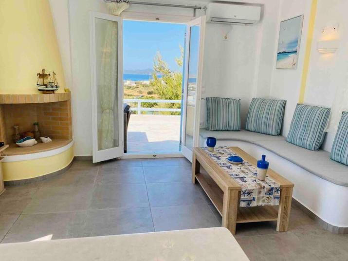 New Cycladic house ¨Agroktima Katerina¨