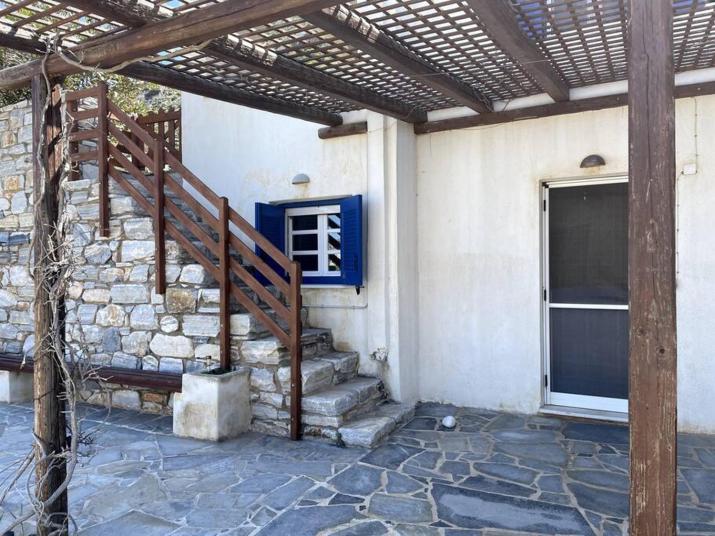 Ariadne's apartment - Apollonas