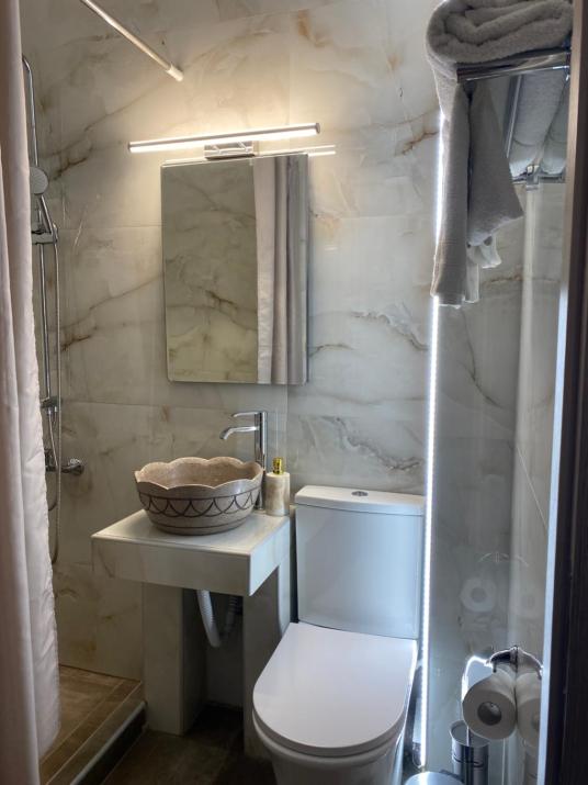 Damias rental rooms