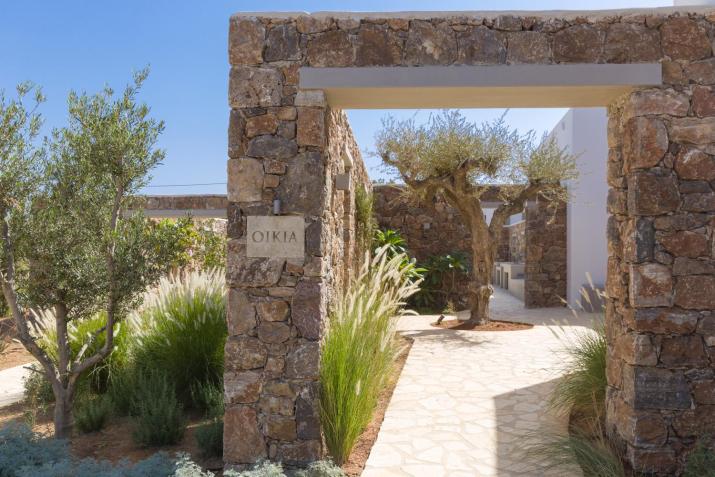 ELEONAS Paros estate - villas with partially private pools & professional tennis court