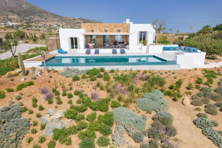 ELEONAS Paros estate - villas with partially private pools & professional tennis court