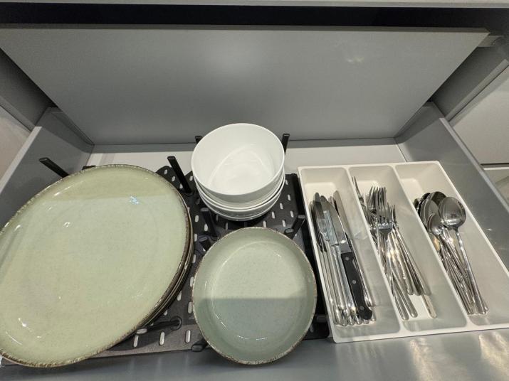 2 Bath Modern Suite Pagrati Next to Stadium