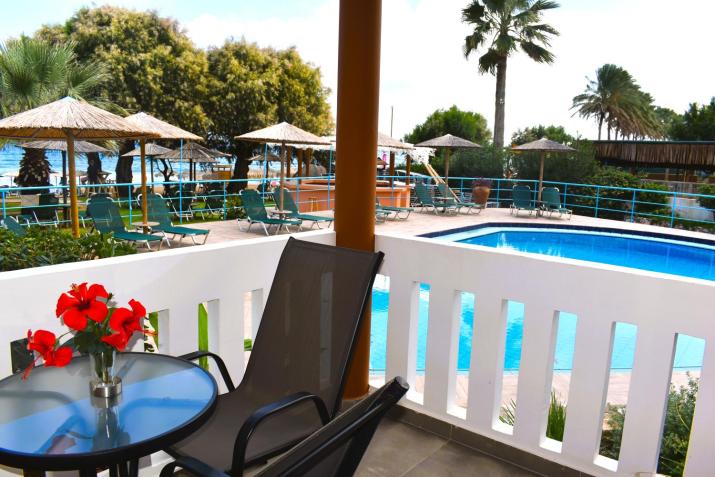 Eden Beach Hotel