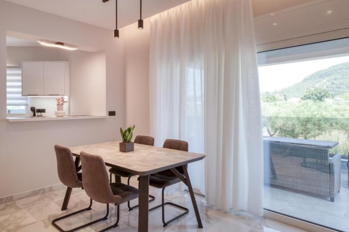 Anesis Deluxe Apartment 1