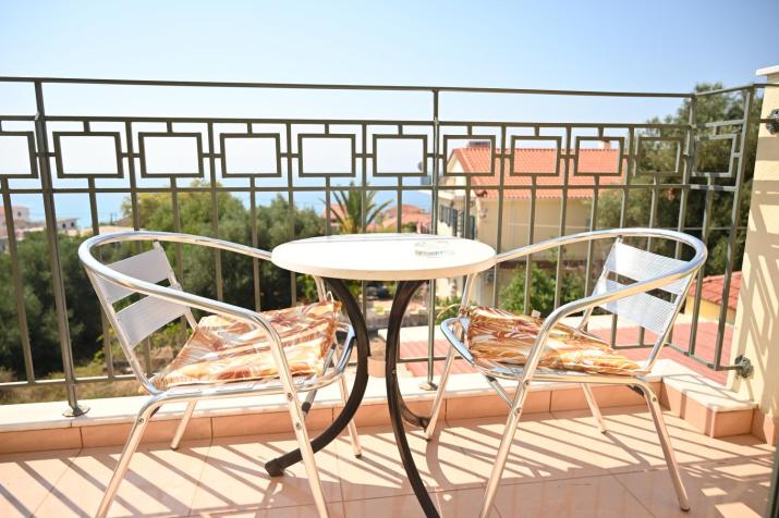 liocharis villas