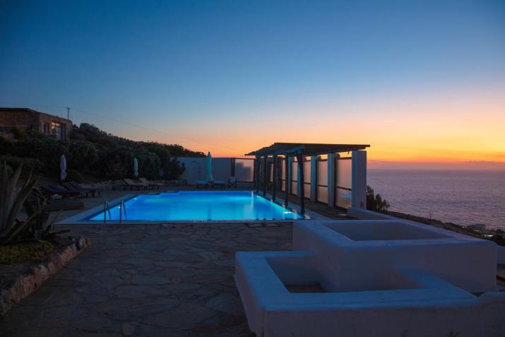 Luxurious Traditional Home