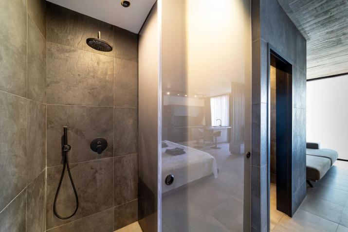 Golden Sun Luxury Apartment Adults Only