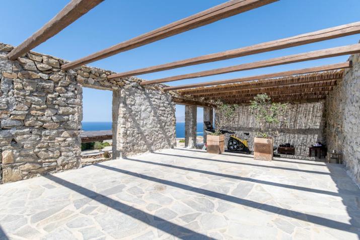 Luxurious Traditional Home