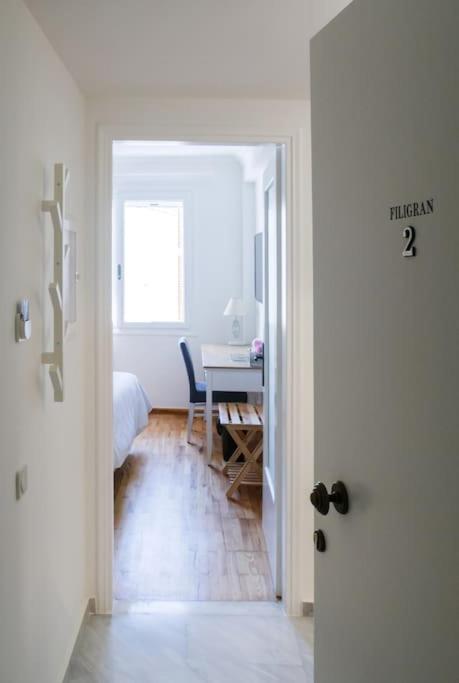 Filigran II-Stylish Apartment with Free Parking
