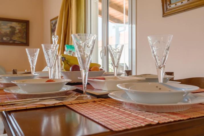 sparrow apartment (Σπουργιτης)