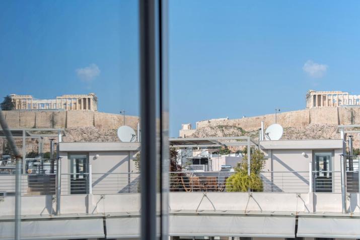 Parthenon crown penthouse