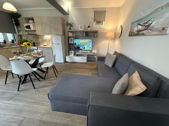 Karydakis Properties