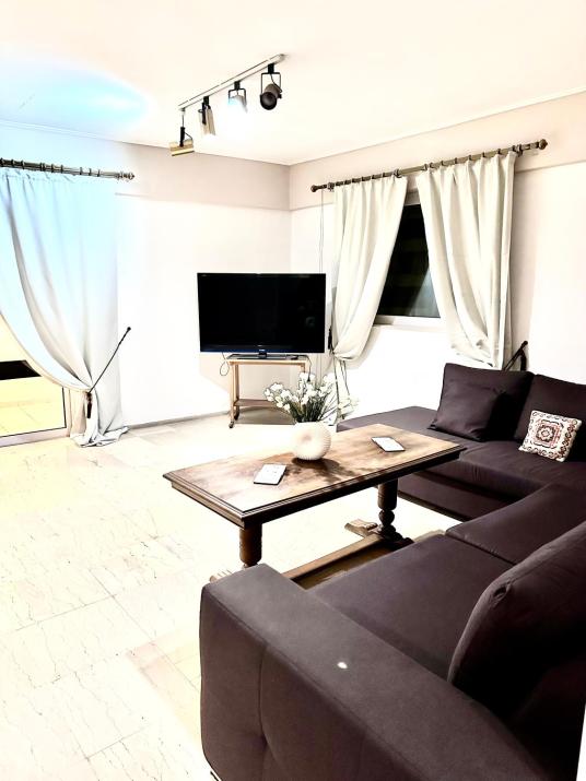Alimos cozy home