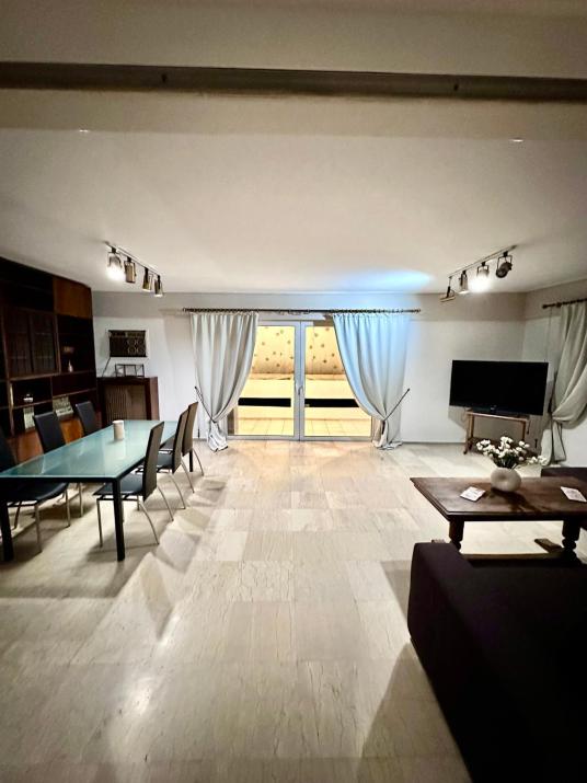 Alimos cozy home