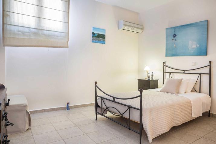 Delightful Kefalonia Villa - 3 Bedrooms - Villa Mare Blue - Private Pool and Close to Amenities - Trapezaki