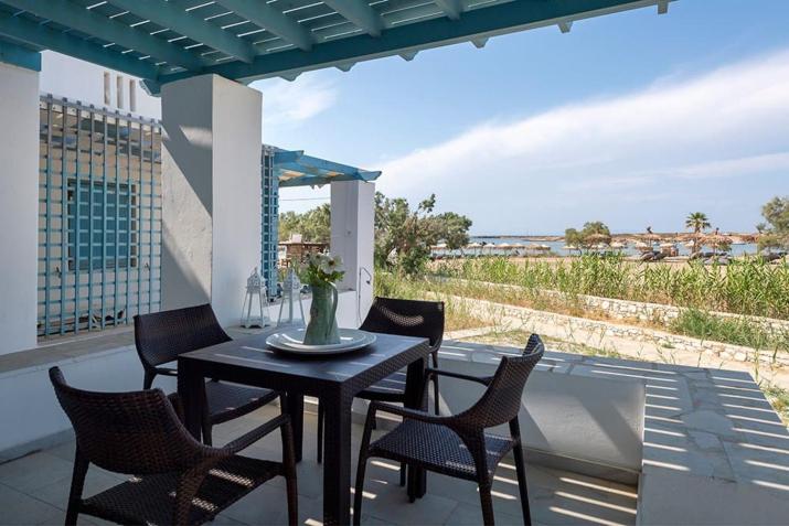 Beachside House in Naousa