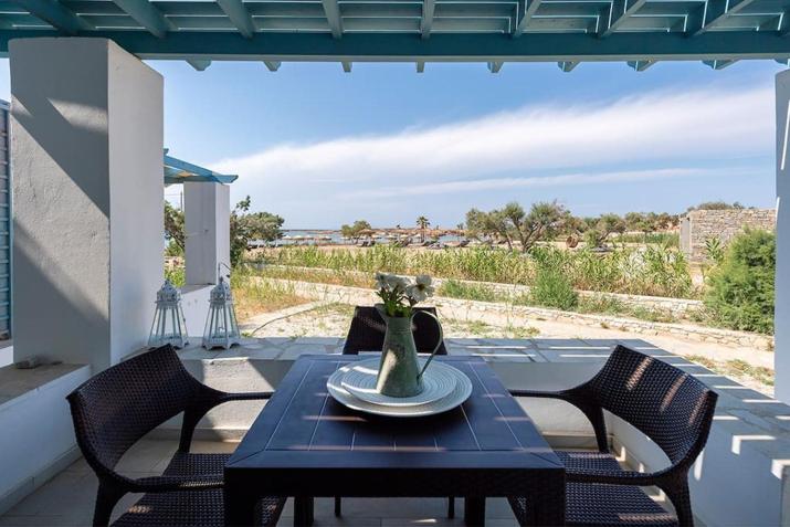 Beachside House in Naousa