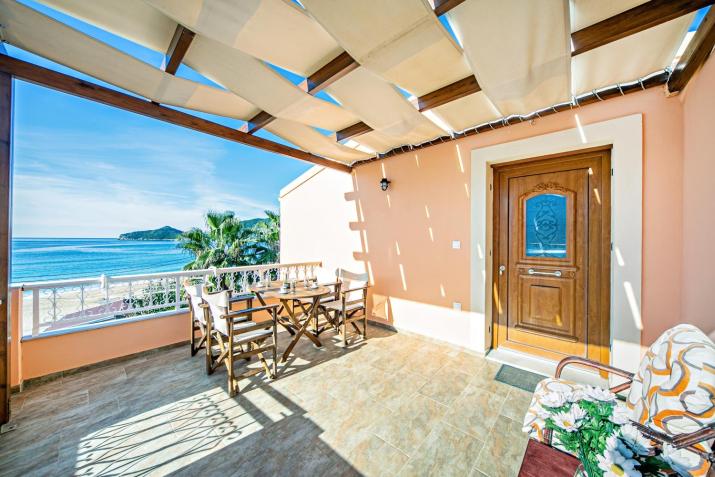 Romeo Seaside Luxury Suite