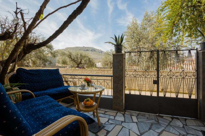 Cozy Archangelos apartments with private parking