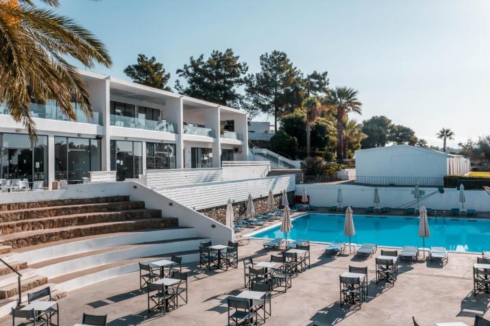 Aiora Resort