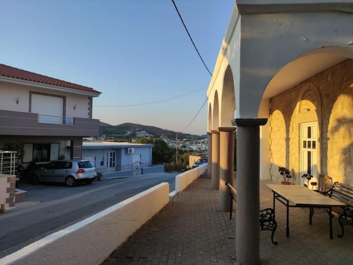 οικογενειακό σπίτι με θέα 4.