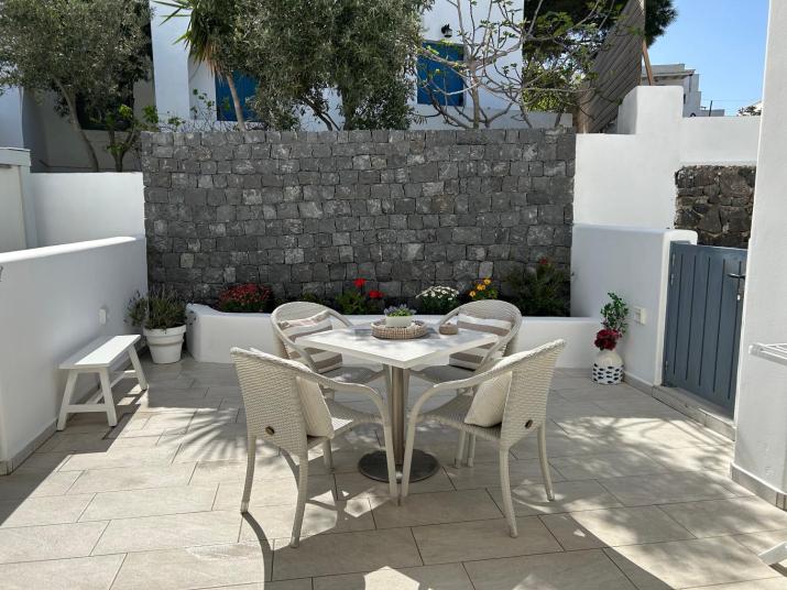 Thiramor houses
