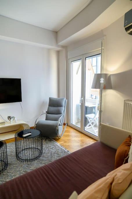 Debonair 1 bedroom premium haven in Athens