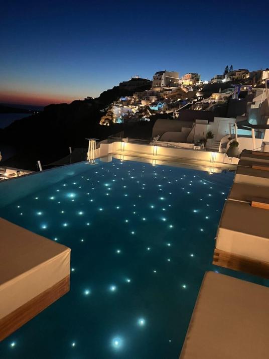 La Perla Villas and Suites - Adults Only