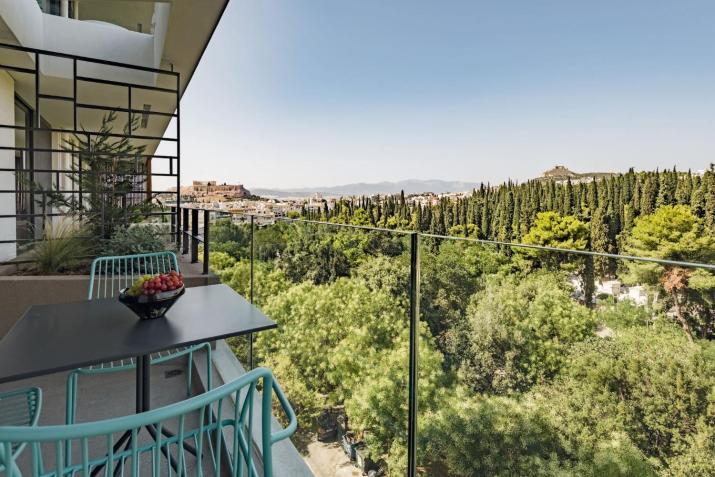 Urban APT with Stunning Acropolis View & Roofdeck