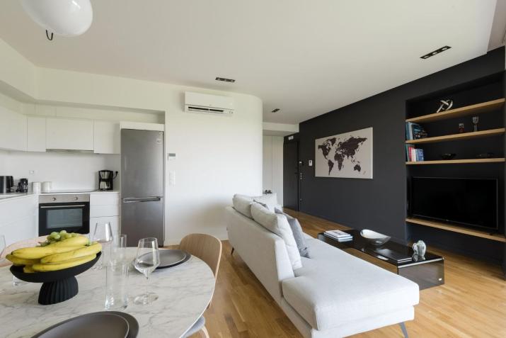 Kalypso, Urban Apartment with Unique Views of The Acropolis!