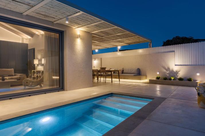Salty Angel Sea Front Villa