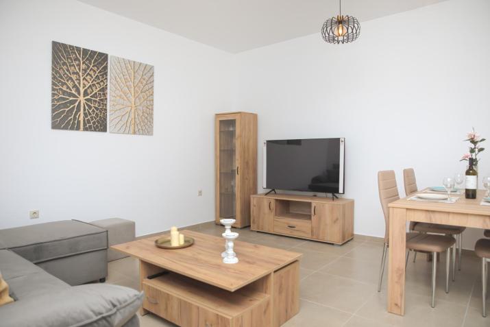 Etheria Comfort House