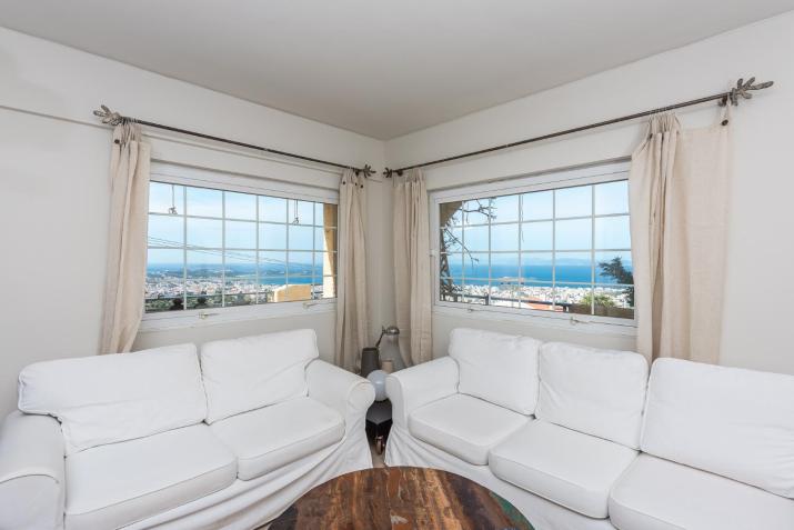 Luxury Home with Jacuzzi and Spectacular Sea Views for 8 Guests