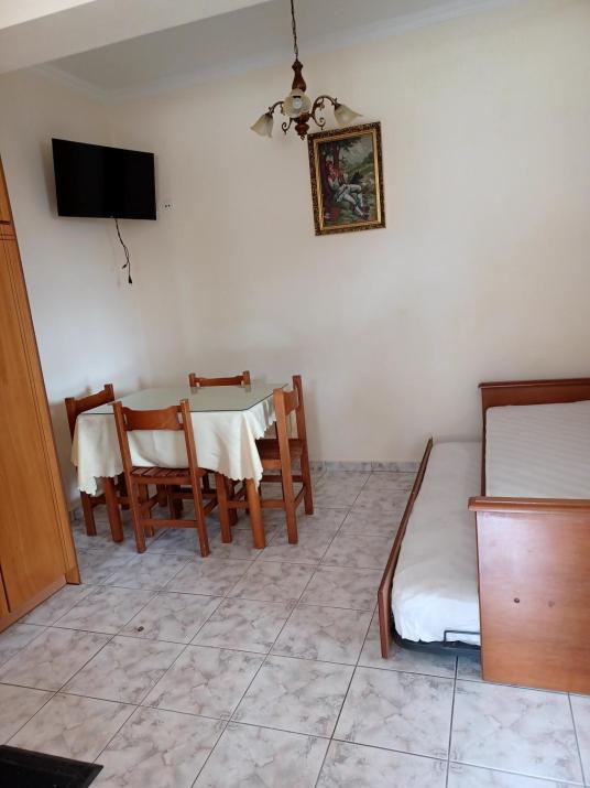 Kallithea Studios & Apts