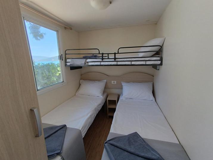 Camping Karavomilos
