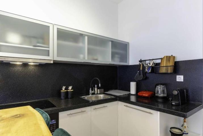 Phaedrus Living Modern City Flat Gkyzi