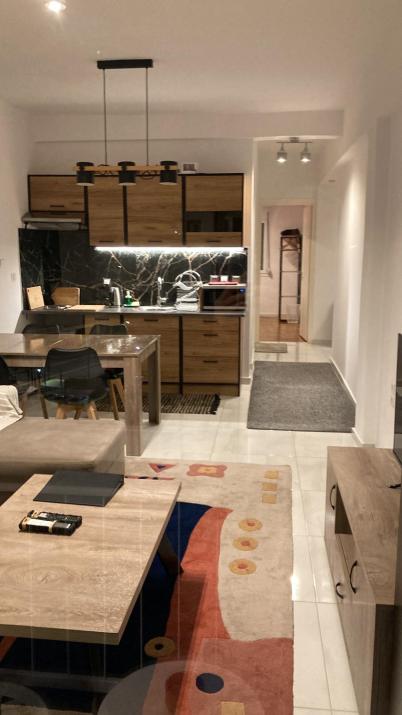 ACROPOLIS CASA Historic Centre Top Floor Elegant Stylish Retreat 150m to Metro
