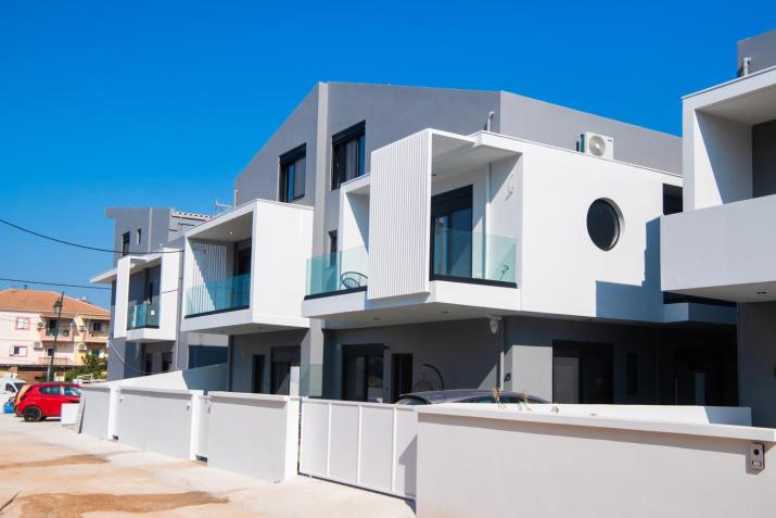 Dawn Maisonettes Lefkas City