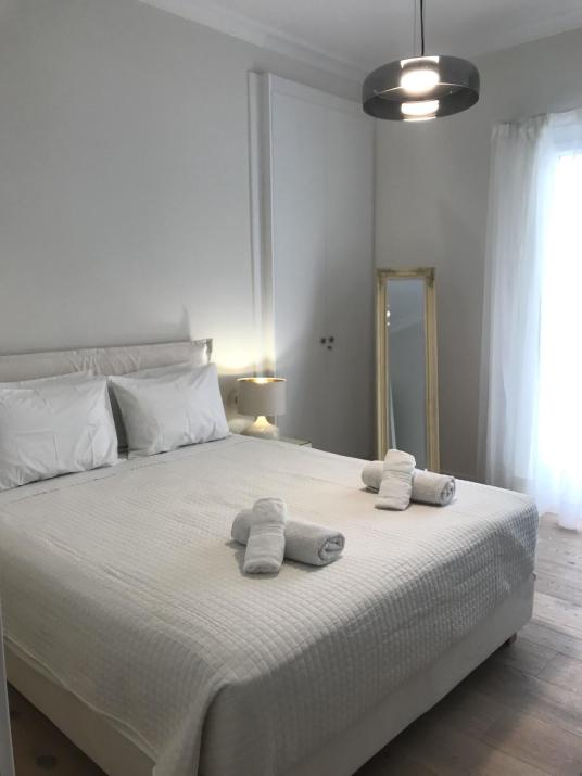Acropolis Flat