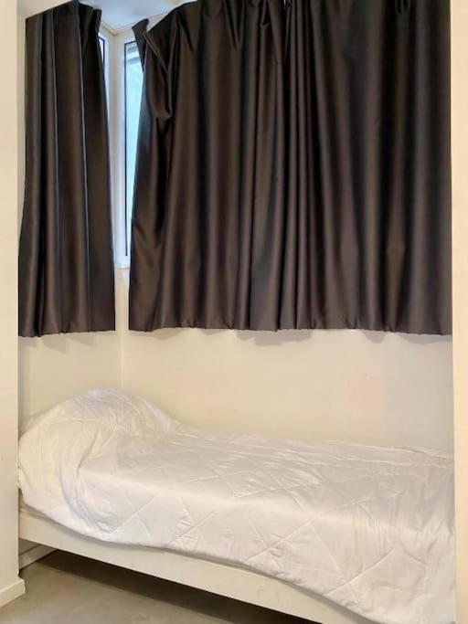 A Place 4U No10 - Garden-Level Getaway 2 Bedroom 2 Bathroom Apartment with Yard