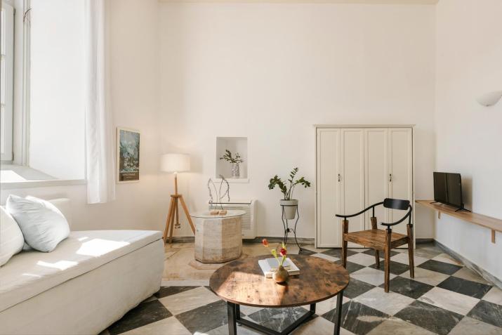 Hydra Hotel